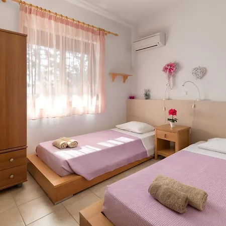 Kolympia Sleeps 6 With Pool Air Con And Wifi Vilă Kolymbia