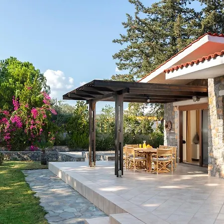 Kolympia Sleeps 6 With Pool Air Con And Wifi Kolymbia