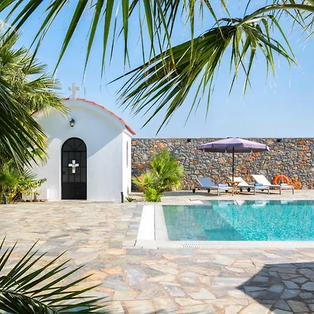 ヴィラ Kolympia Sleeps 6 With Pool Air Con And Wifi