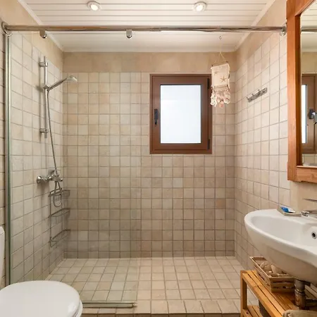 ヴィラ Kolympia Sleeps 6 With Pool Air Con And Wifi コリンビア