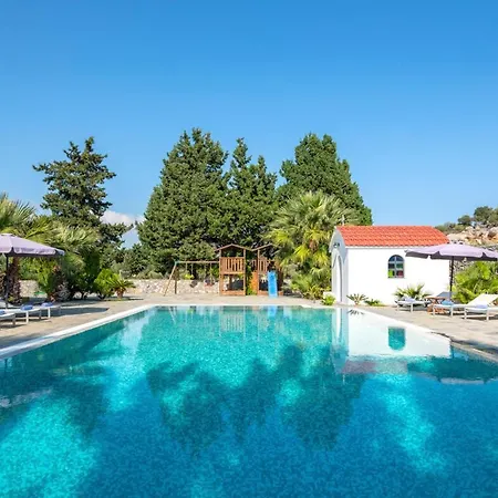 Kolympia Sleeps 6 With Pool Air Con And Wifi ヴィラ *